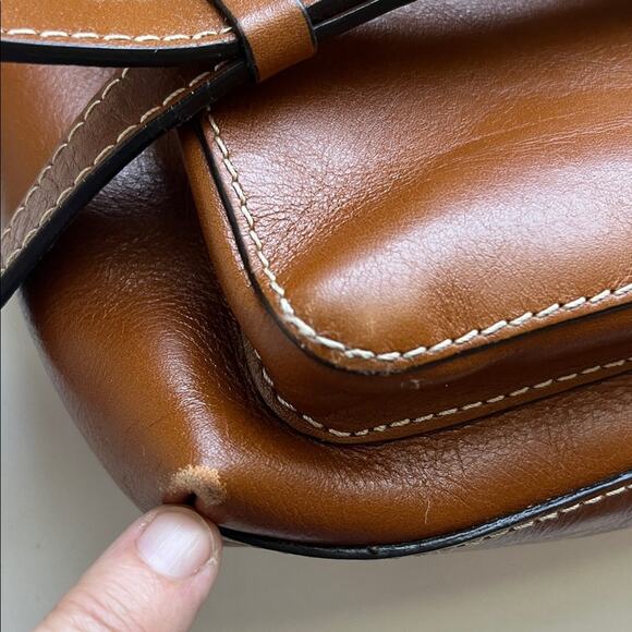 Patricia Nash Avellino Elegant Tan Leather Crossbody Bag - Picture 8 of 13